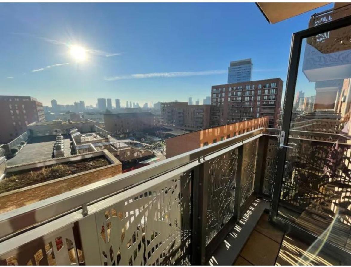Canning Town -2 Bed Luxury Apartment Лондон Екстериор снимка