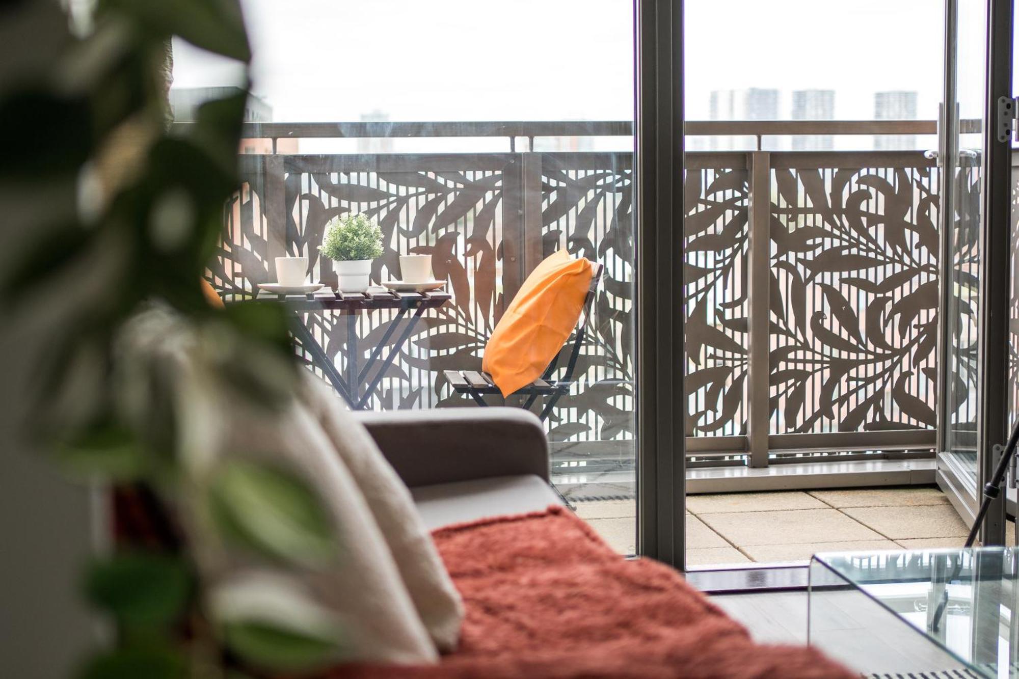 Canning Town -2 Bed Luxury Apartment Лондон Екстериор снимка