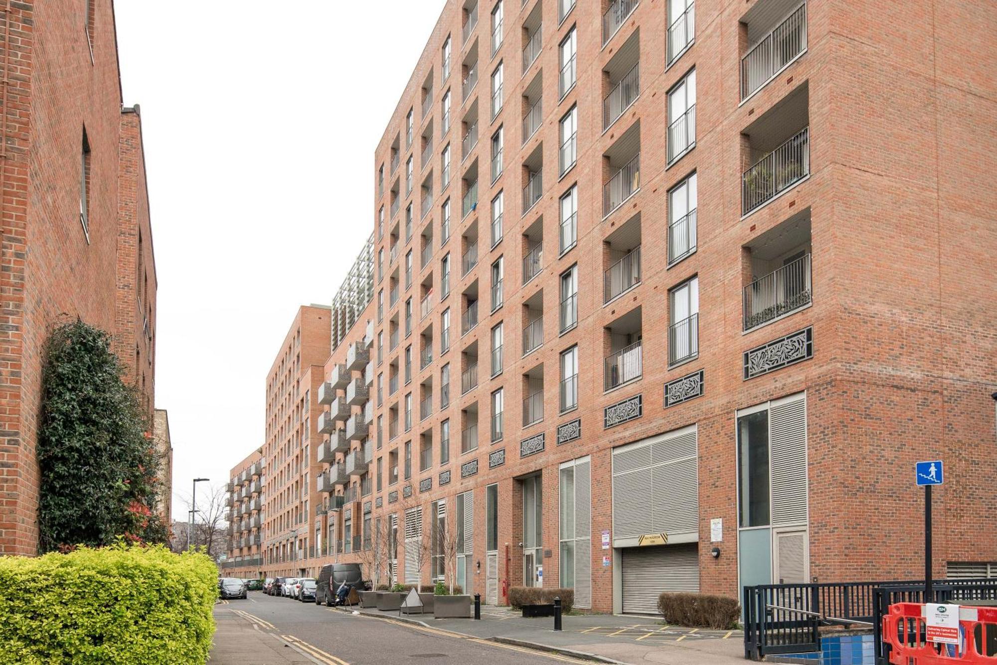 Canning Town -2 Bed Luxury Apartment Лондон Екстериор снимка